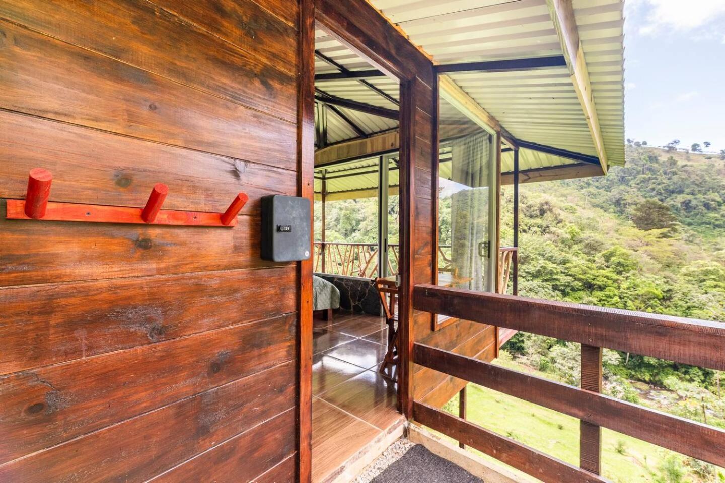 Hotel Rivel - Restaurant & Nature Retreat Turrialba Eksteriør bilde